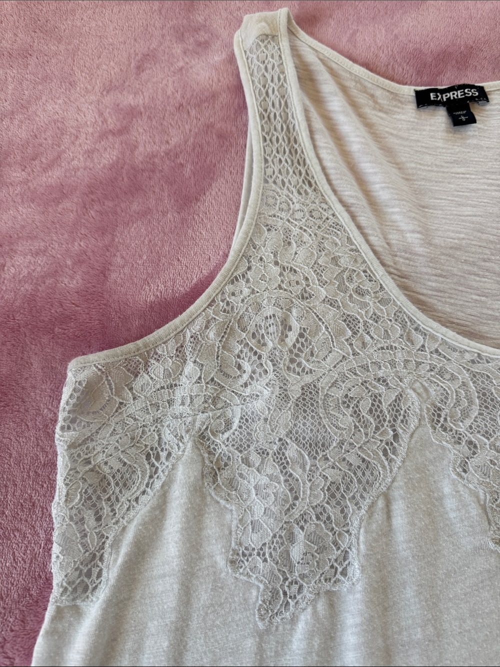 Express White Lace Yoke Tank Top - Picture 4 of 8